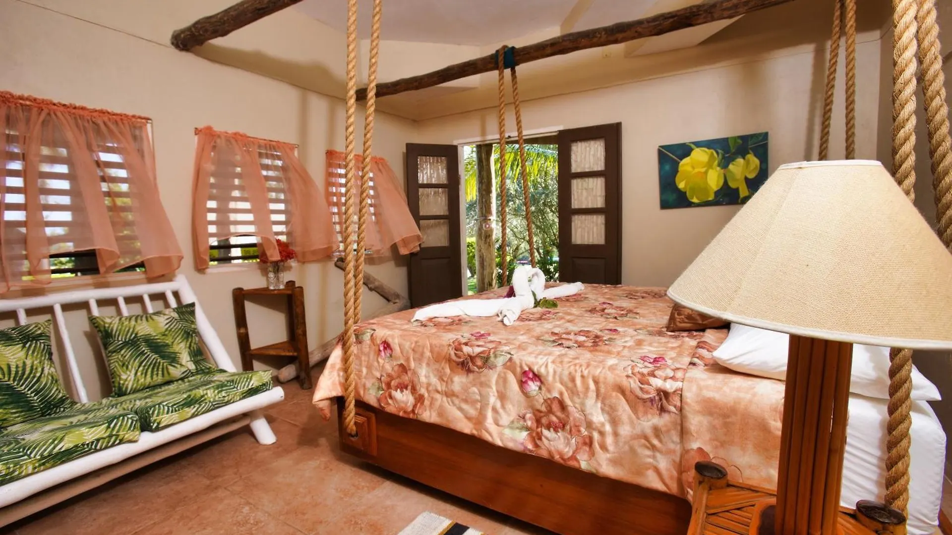 Inn Strawberry Fields Together Robins Bay