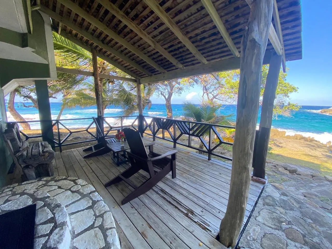 Robins Bay 草莓田联合宾馆酒店 Robins Bay